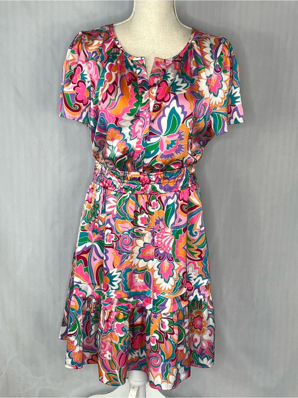 Nicole Miller Dress Pink Purple Floral Satin Short Sleeves Ruffle Skirt L👍